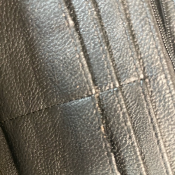 Betsey Johnson zip-around wallet/wristlet - Picture 9 of 10